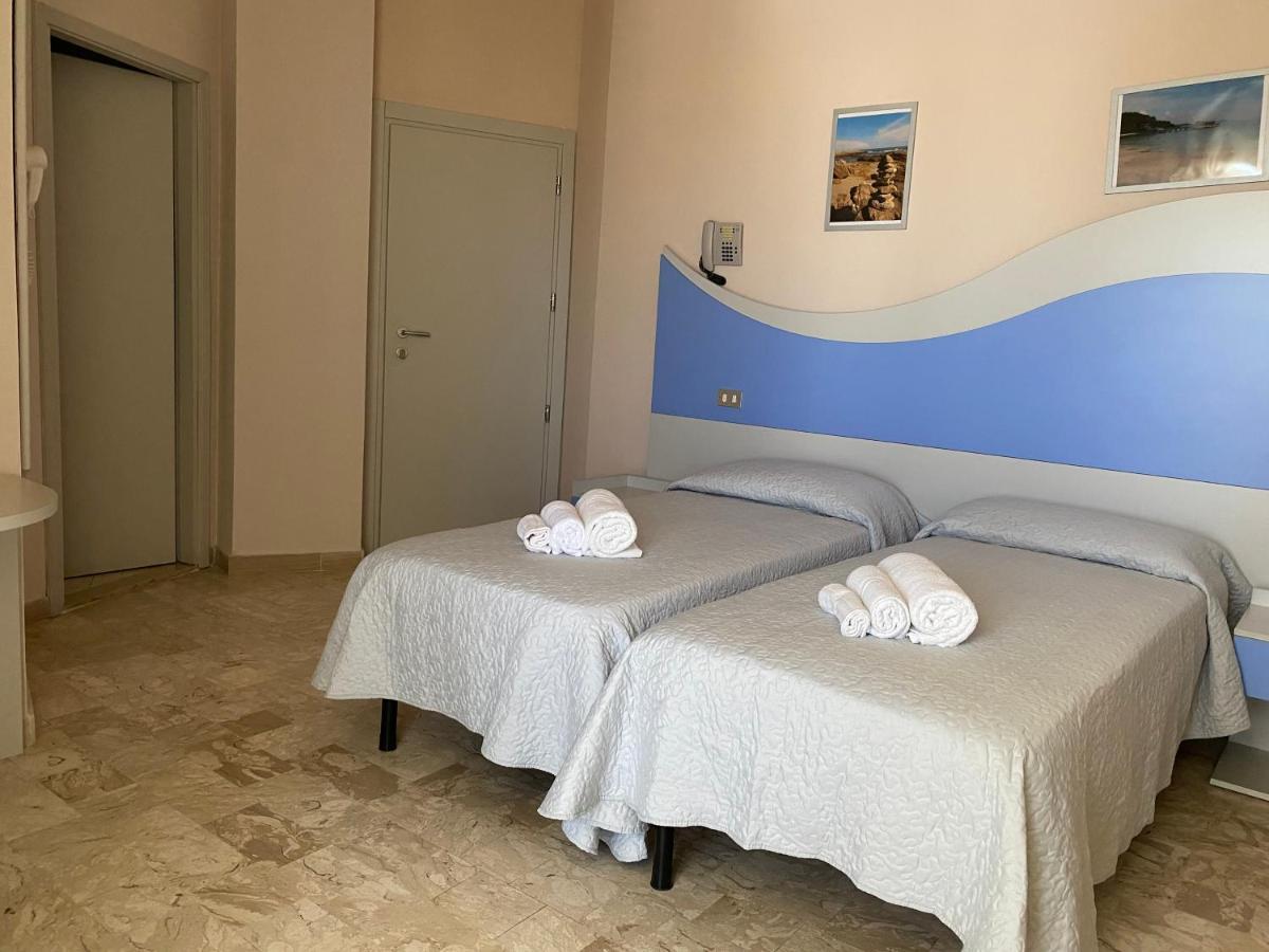 Hotel Moderno - Bed & Breakfast Червия Екстериор снимка