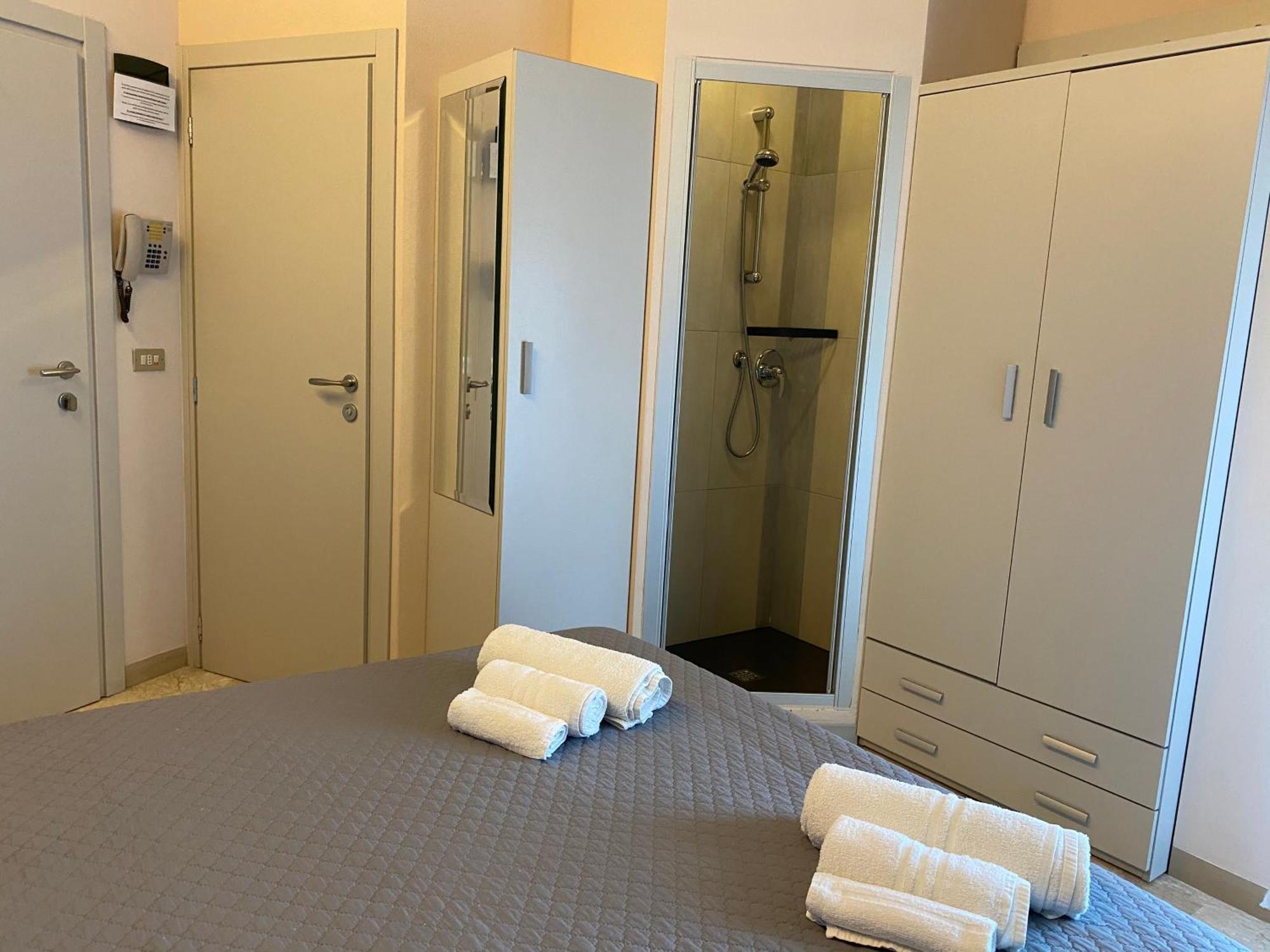 Hotel Moderno - Bed & Breakfast Червия Екстериор снимка