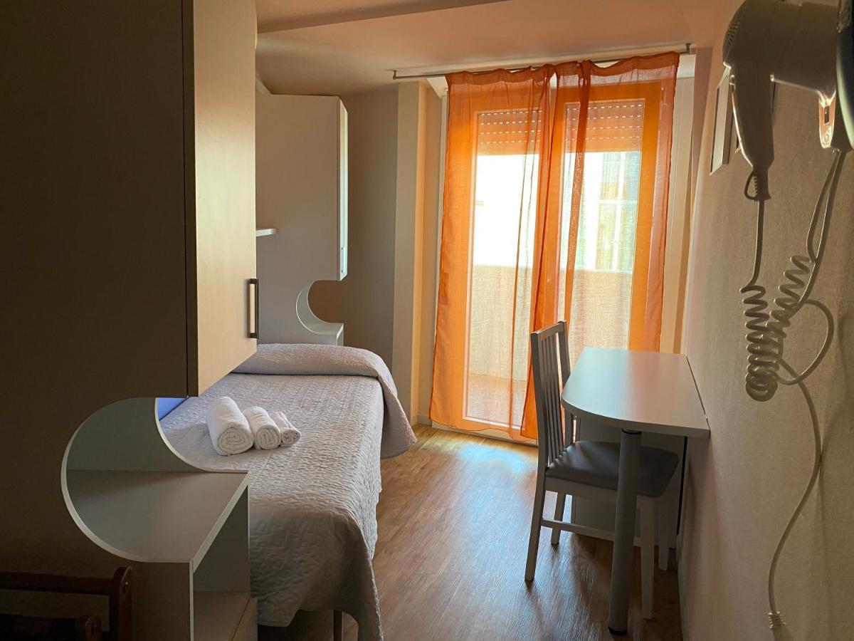 Hotel Moderno - Bed & Breakfast Червия Екстериор снимка