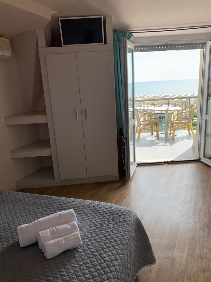 Hotel Moderno - Bed & Breakfast Червия Екстериор снимка