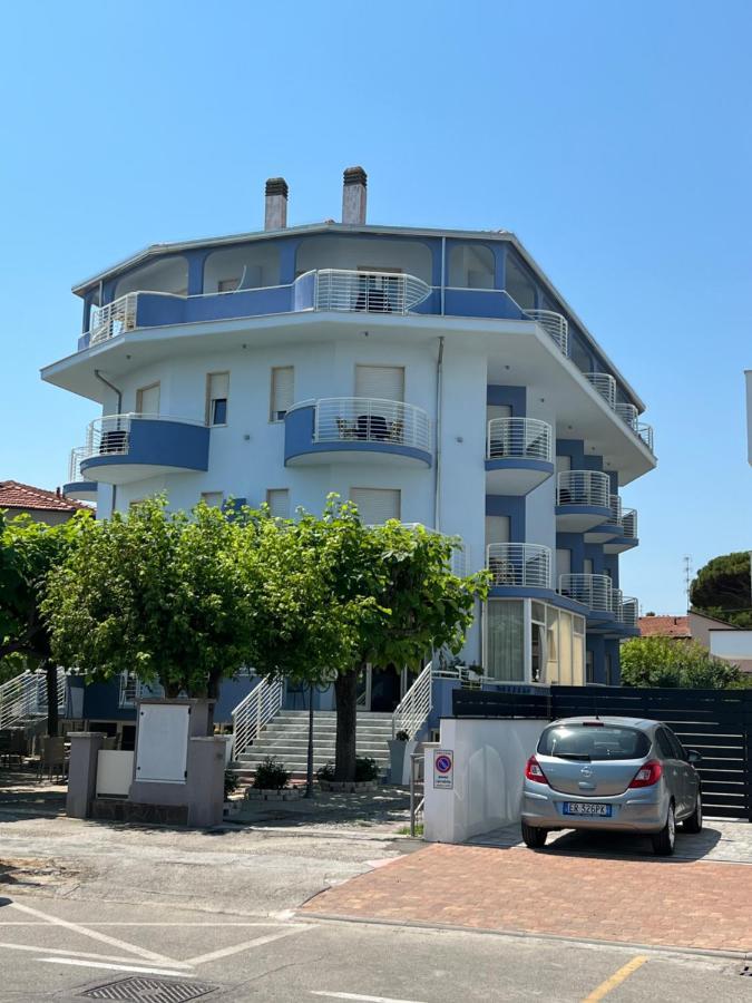 Hotel Moderno - Bed & Breakfast Червия Екстериор снимка